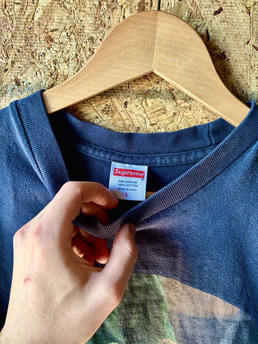 Supreme Fine Arts Graphic T-Shirt Navy Size L - Picture 3 of 3